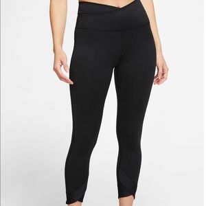 Nike Yoga Leggings